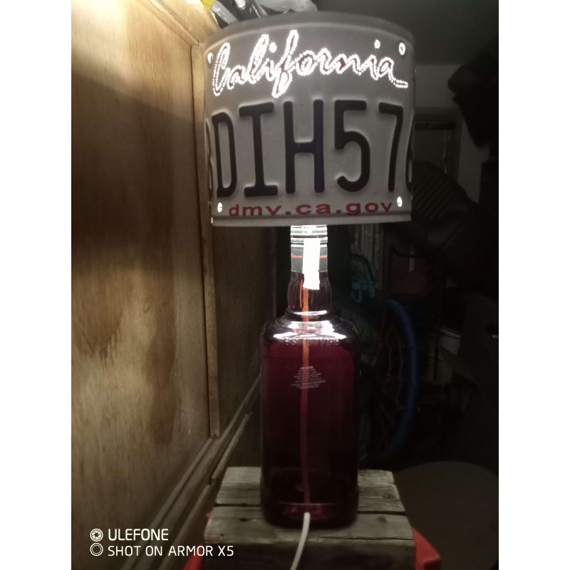 asztali-lampa-fa-talppal